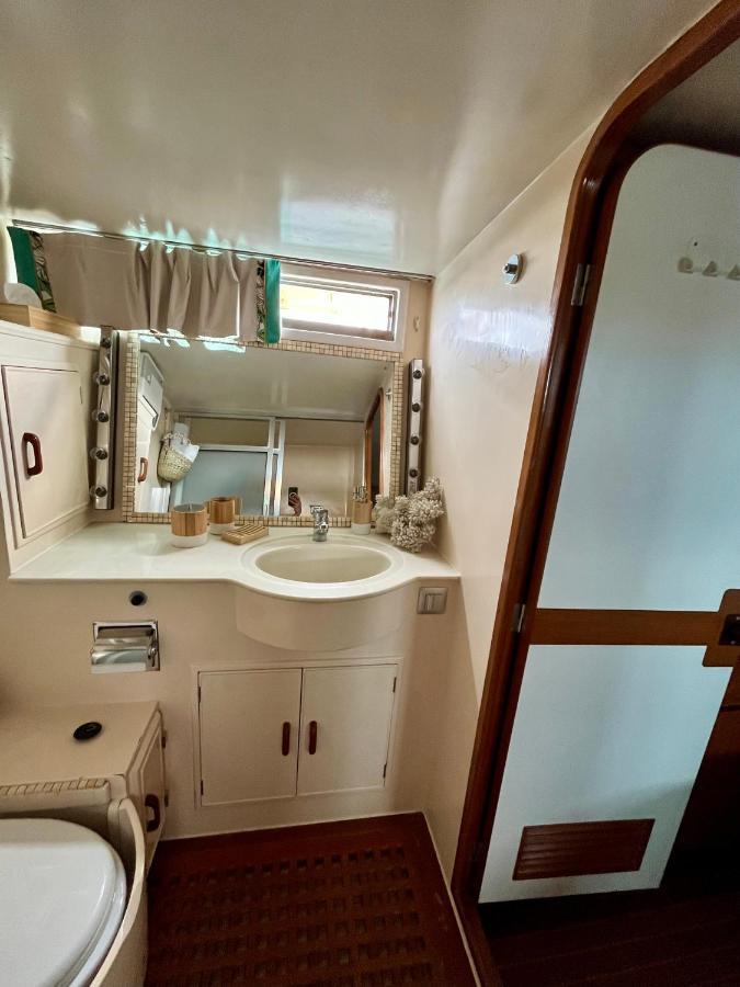 Navi Yacht A Sete, 2 A 8 Couchages, Privatif Hotell Exteriör bild