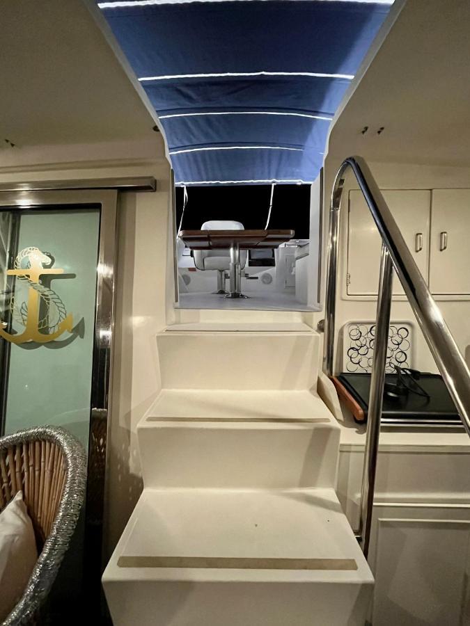 Navi Yacht A Sete, 2 A 8 Couchages, Privatif Hotell Exteriör bild