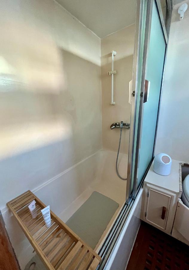 Navi Yacht A Sete, 2 A 8 Couchages, Privatif Hotell Exteriör bild
