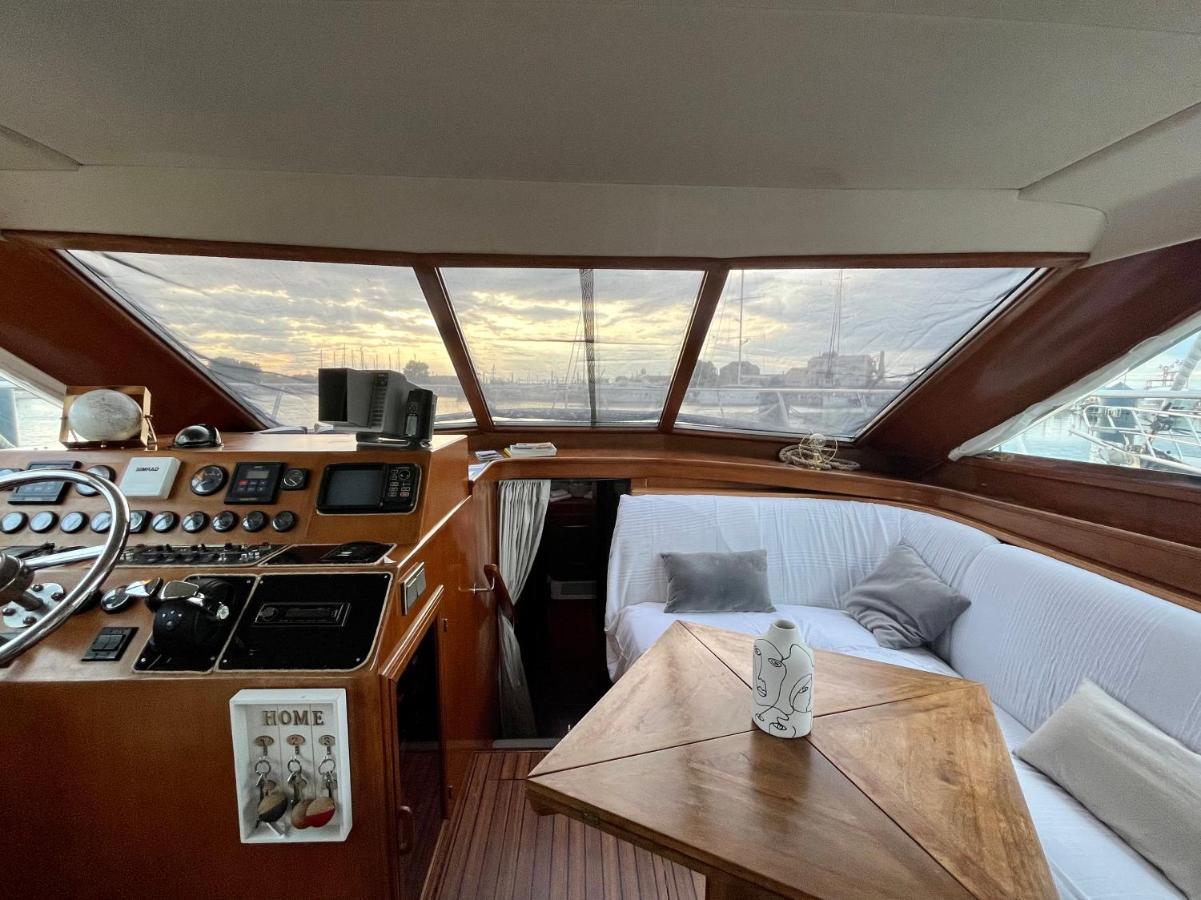 Navi Yacht A Sete, 2 A 8 Couchages, Privatif Hotell Exteriör bild