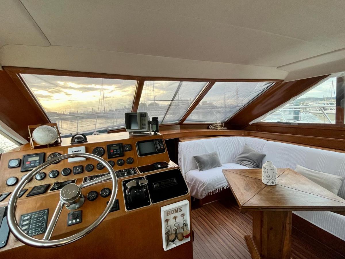 Navi Yacht A Sete, 2 A 8 Couchages, Privatif Hotell Exteriör bild