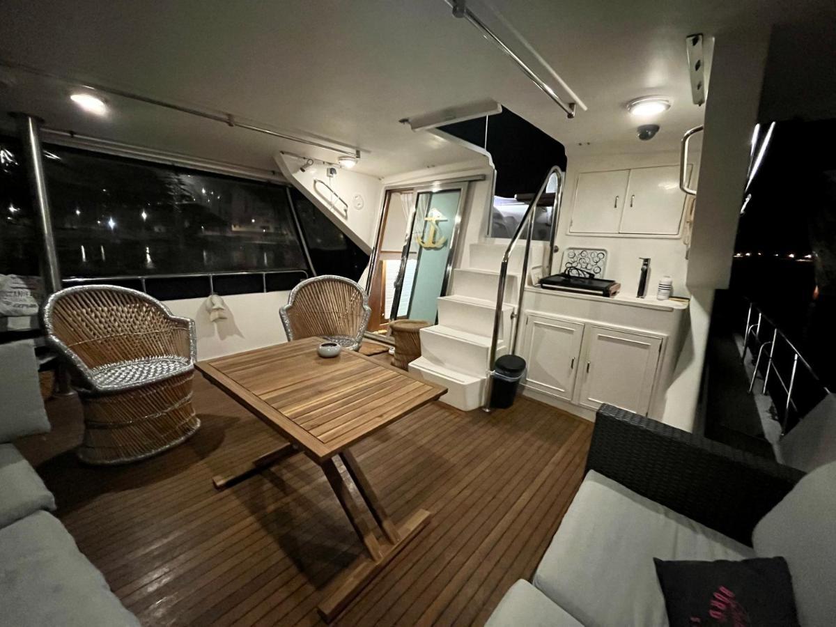 Navi Yacht A Sete, 2 A 8 Couchages, Privatif Hotell Exteriör bild