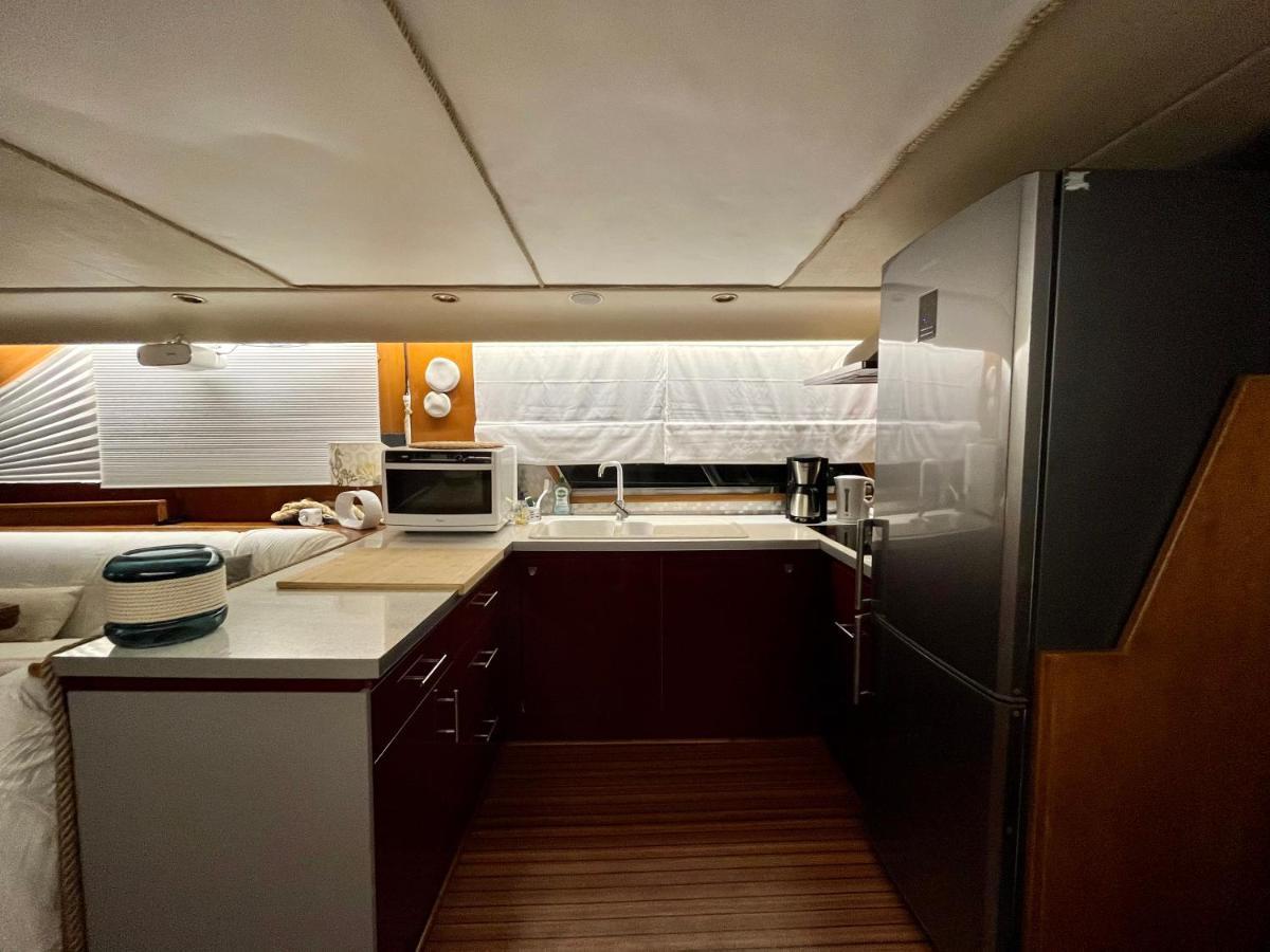 Navi Yacht A Sete, 2 A 8 Couchages, Privatif Hotell Exteriör bild