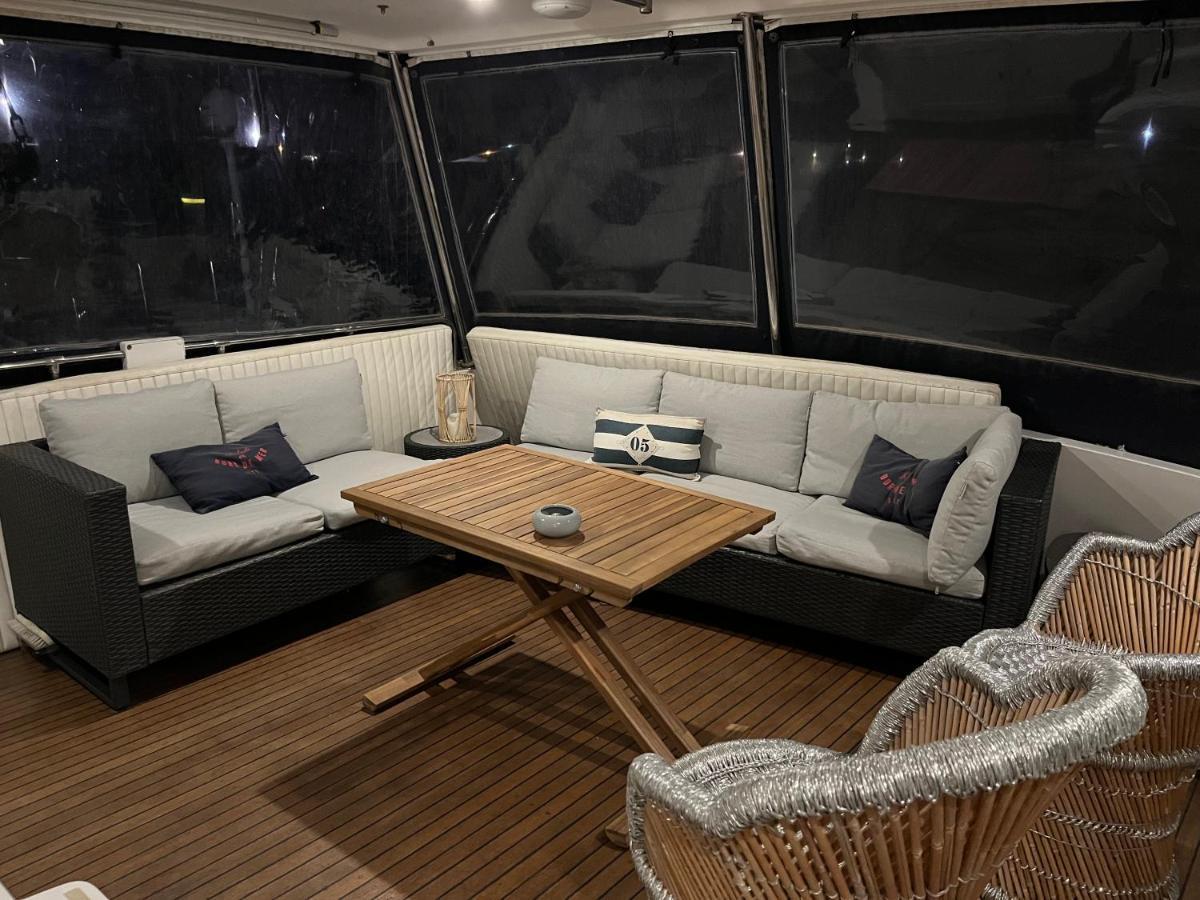 Navi Yacht A Sete, 2 A 8 Couchages, Privatif Hotell Exteriör bild