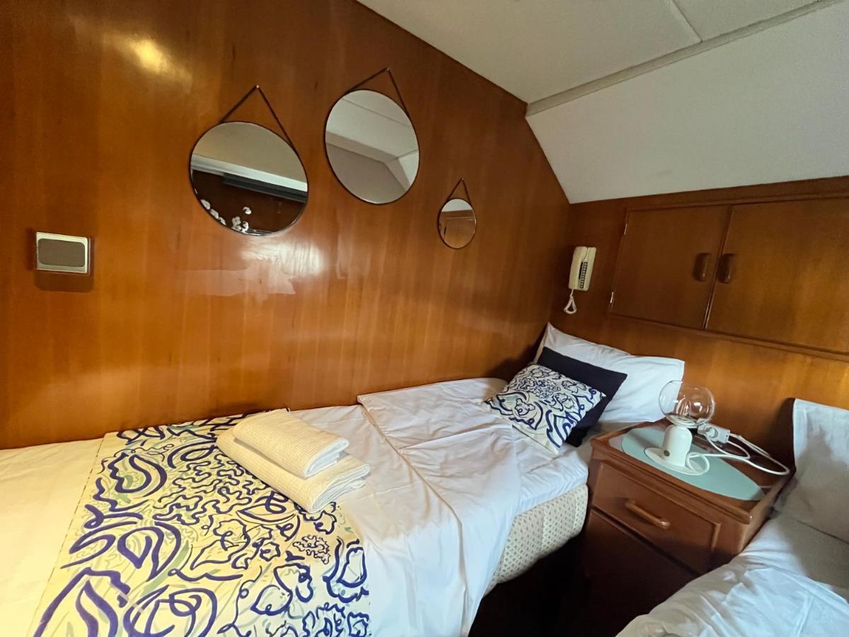 Navi Yacht A Sete, 2 A 8 Couchages, Privatif Hotell Exteriör bild