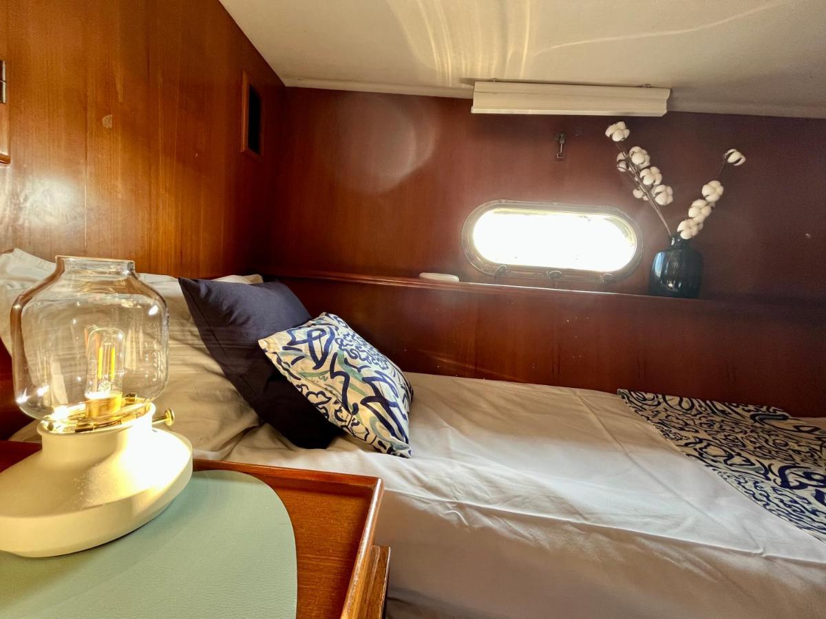 Navi Yacht A Sete, 2 A 8 Couchages, Privatif Hotell Exteriör bild