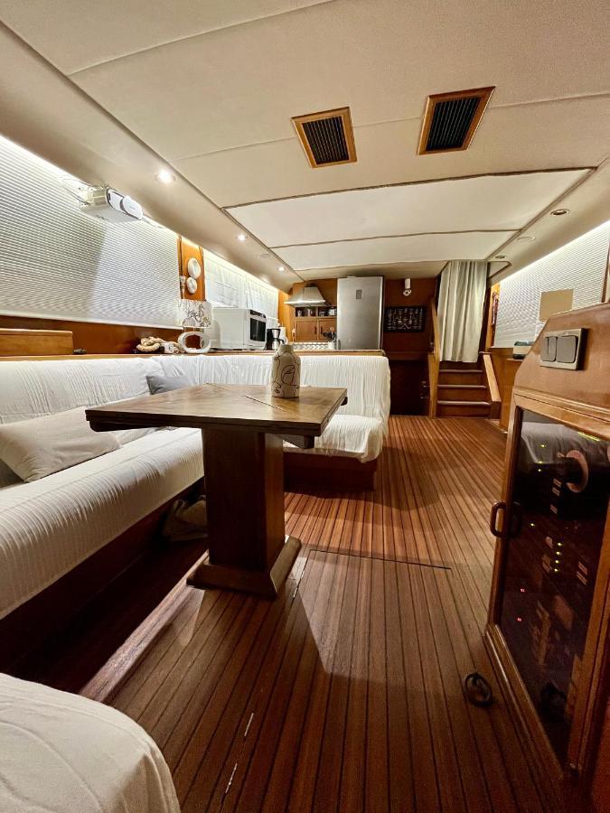 Navi Yacht A Sete, 2 A 8 Couchages, Privatif Hotell Exteriör bild
